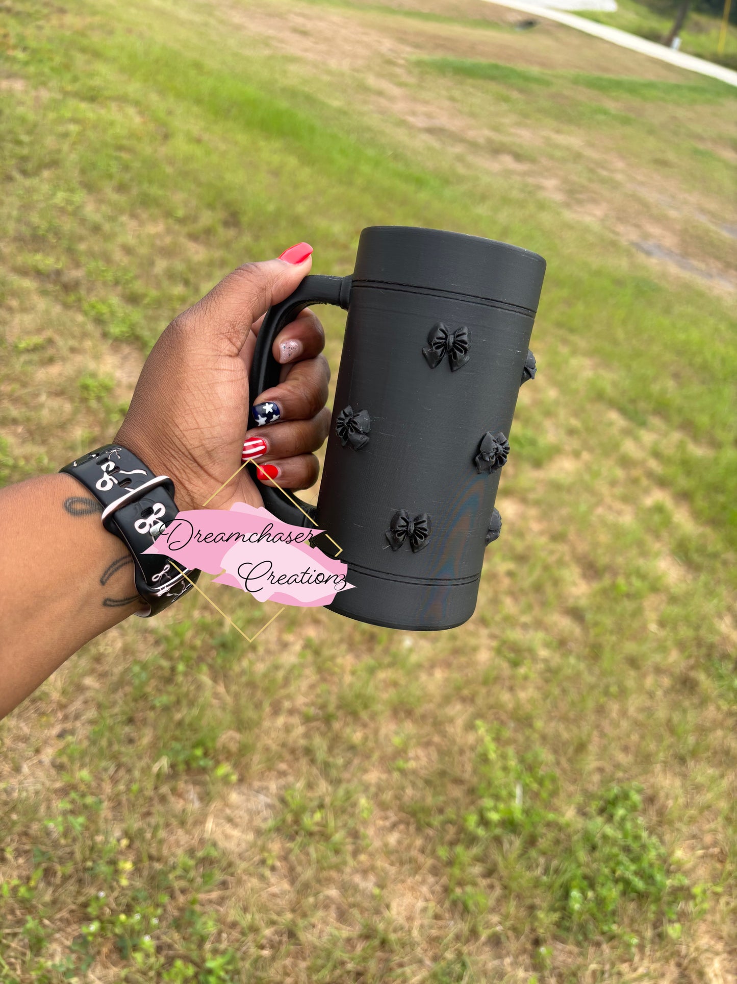Slim Bow Can Holder
